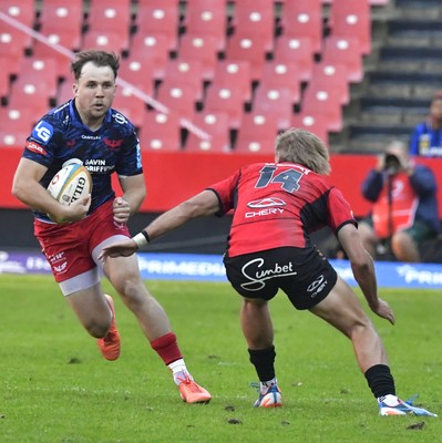 110525 - Emirates Lions v Scarlets - United Rugby Championship - Ioan Lloyd of Scarlets with the ball