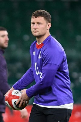 140325 - England Rugby Captains Run ahead of their final 6 Nations game against Wales Tomorrow - Fraser Dingwall of England During Training