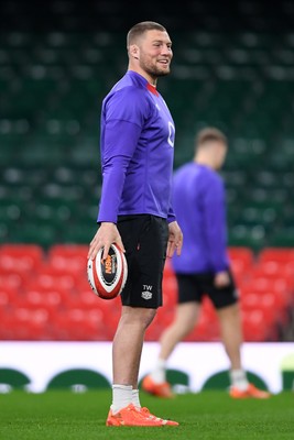 140325 - England Rugby Captains Run ahead of their final 6 Nations game against Wales Tomorrow - Tom Willis of England During Training