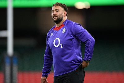 140325 - England Rugby Captains Run ahead of their final 6 Nations game against Wales Tomorrow - Will Stuart of England During Training