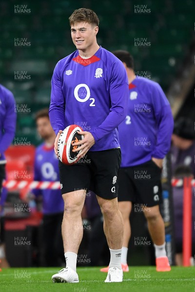 140325 - England Rugby Captains Run ahead of their final 6 Nations game against Wales Tomorrow - Tommy Freeman of England During Training