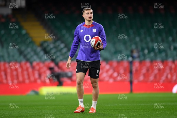 140325 - England Rugby Captains Run ahead of their final 6 Nations game against Wales Tomorrow - Jack van of England During Training