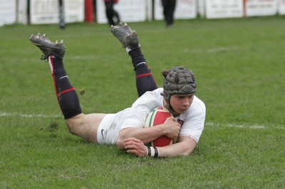 06.04.10 England U18 v Ireland U18 - Under 18s 5 Nations Festival -  England's Ben Ransom dives over to score another try for England. 