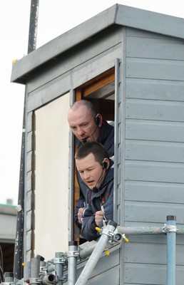 02.03.08 - England Under 18s v Wales Under 18s - Under 18 Six Nations - Wales Under 18s Head coach, Simon King(Top) and his Assistant, Gethin Watts 