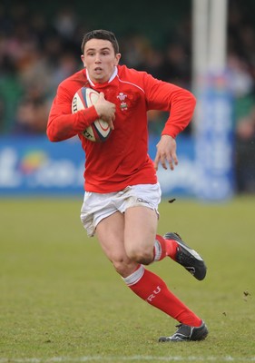 02.03.08 - England Under 18s v Wales Under 18s - Under 18 Six Nations - Wales' Kristian Phillips 