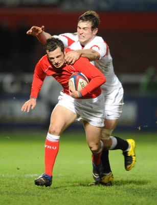 01.02.08 - England Under 20 v Wales Under 20 - Under 20 Six Nations 2008 - Wales' Daniel Evans is held by the England defence 