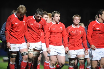 01.02.08 - England Under 20 v Wales Under 20 - Under 20 Six Nations 2008 - Wales players look dejected at the end of the game 