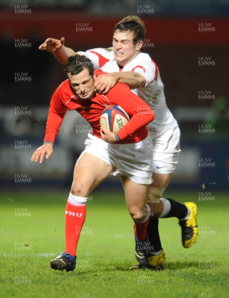 01.02.08 - England Under 20 v Wales Under 20 - Under 20 Six Nations 2008 - Wales' Daniel Evans is held by the England defence 