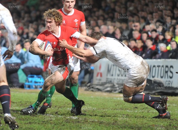 05.02.10 - Six Nations under 20 Championship, England under 20 v Wales under 20 Wales' James Loxton tries to get through 
