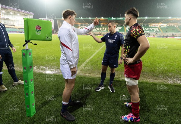 060226 - England U20 v Wales U20, 2026 U20 Six Nations - Captains Connor Treacey of England and Deian Gwynne of Wales at the coin toss