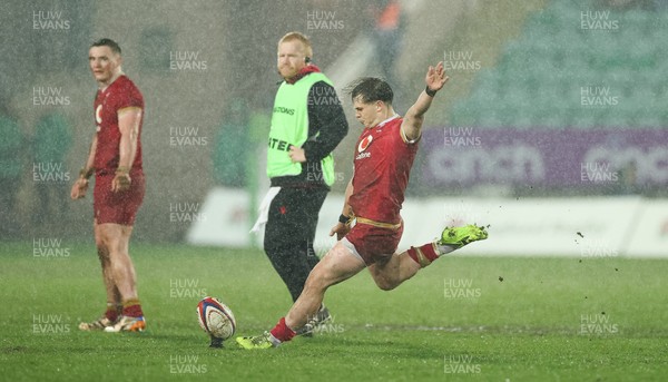 060226 - England U20 v Wales U20, 2026 U20 Six Nations - Carwyn Leggatt-Jones of Wales kicks penalty