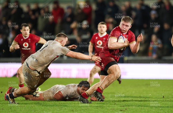 060226 - England U20 v Wales U20, 2026 U20 Six Nations - Isaac Godfrey of Wales charges forward