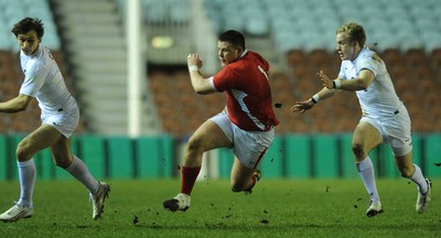 240212 - England Under 20 v Wales Under 20 - Under 20 Six Nations -Rob Evans of Wales tries to go through a gap