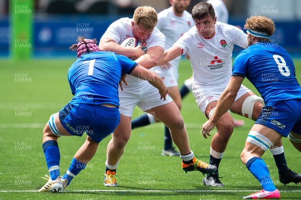 130721 - England U20 v Italy U20 - Under 20 Six Nations  - Fin Baxter of England is tackled by Giovanni Cenedese of Italy