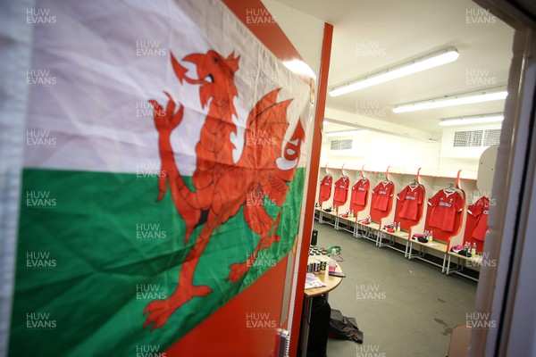 060320 - England U20s v Wales U20s - U20s 6 Nations Championship - Wales Changing room pre match