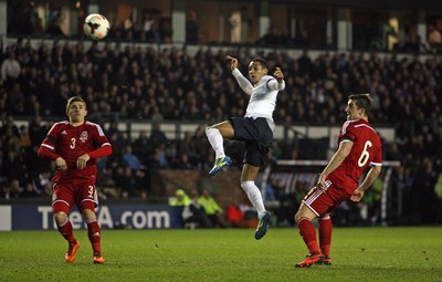 050314 - England U'21's vs Wales U'21's -UEFA U'21's Qualifying Group One-Tom Ince goes close to scoring for England(c) Huw Evans Agency