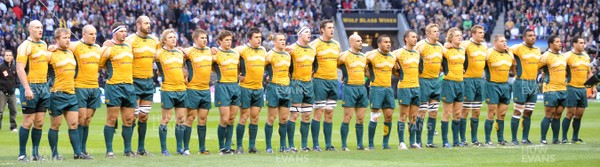 15.11.08 - England v Australia - Investec Challenge Series 2008 - Australia line up for the national anthems. 