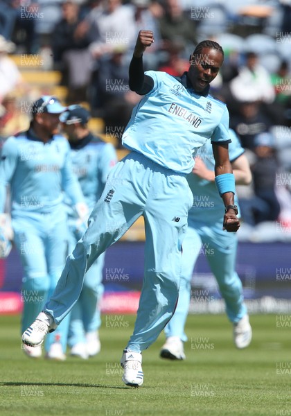 080619 - England v Bangladesh - ICC Cricket World Cup 2019 - Jofra Archer of England celebrates taking the wicket of Soumya Sarkar