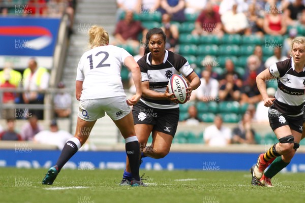 020619 - England Women v Barbarians Women - Quilter Cup Series - Linda Itunu of The Barbarians takes on Amber Reid of England