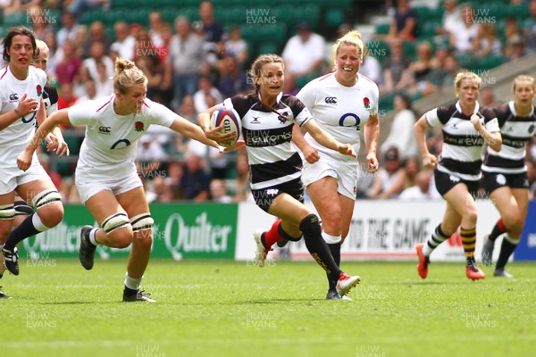 020619 - England Women v Barbarians Women - Quilter Cup Series - Jasmine Joyce of The Barbarians splits the England defence wide open