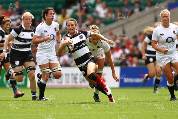 020619 - England Women v Barbarians Women - Quilter Cup Series - Jasmine Joyce of The Barbarians in full flight