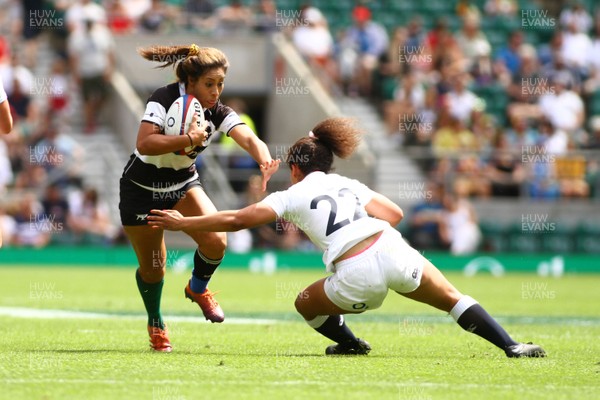 020619 - England Women v Barbarians Women - Quilter Cup Series - Sene Naoupu of The Barbarians takes on Tatyana Heard of England