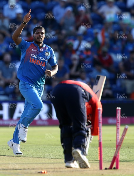 060718 - England v India - International T20 - Umesh Yadav of India bowls out Jason Roy of England