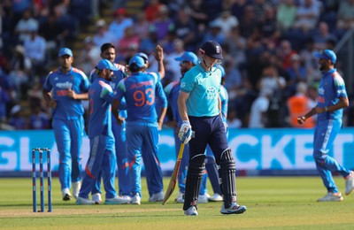 160726 - England v India, Second Metro Bank One Day International, Cardiff - Harry Brook of England is caught by Ishan Kishan