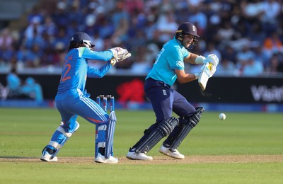 160726 - England v India, Second Metro Bank One Day International, Cardiff - Joe Root of England plays a shot