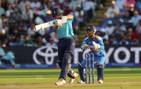 160726 - England v India, Second Metro Bank One Day International, Cardiff - Will Jacks of England plays a shot
