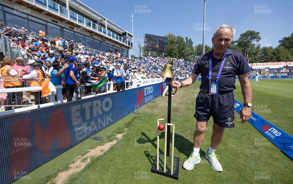 160726 - England v India, Second Metro Bank One Day International, Cardiff - Glamorgan Dressing Room Attendant Roger Skyrme rings the bell for the start of play