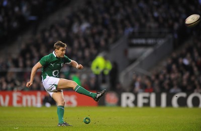 27.02.10 - England v Ireland - RBS Six Nations 2010 - Ronan O'Gara of Ireland. 