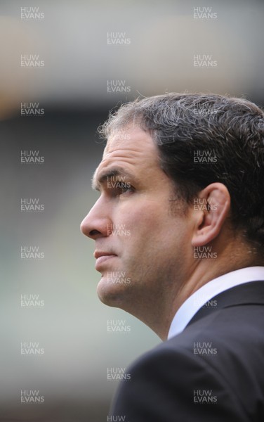 27.02.10 - England v Ireland - RBS Six Nations 2010 - England rugby manager Martin Johnson. 