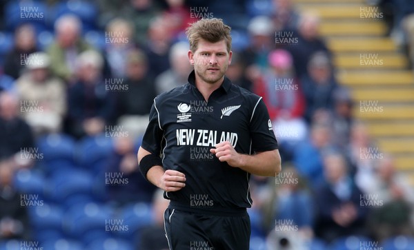 060617 - England v New Zealand - ICC Champions Trophy - Corey Anderson of New Zealand bowls Joe Root of England