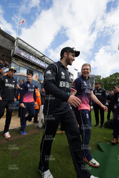 060617 - England v New Zealand, ICC Champions Trophy 2017, Cardiff - England and New Zealand teams take to the pitch at the start of the match