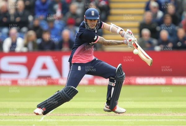 060617 - England v New Zealand, ICC Champions Trophy 2017, Cardiff - Alex Hales of England makes a run off his shot