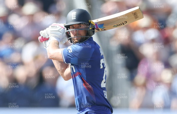 080923 - England v New Zealand, Metro Bank ODI Series - Dawid Malan of England plays a shot