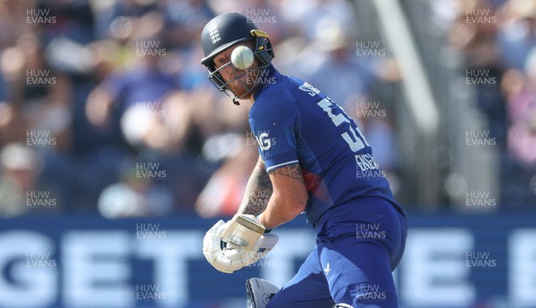 080923 - England v New Zealand, Metro Bank ODI Series - Ben Stokes of England keeps his eye on the ball as he plays a shot