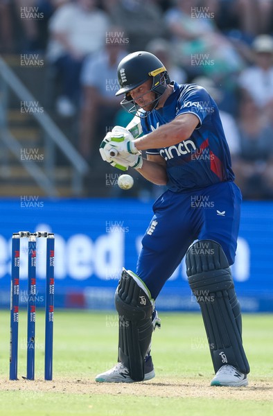 080923 - England v New Zealand, Metro Bank ODI Series - Jos Buttler of England plays a shot