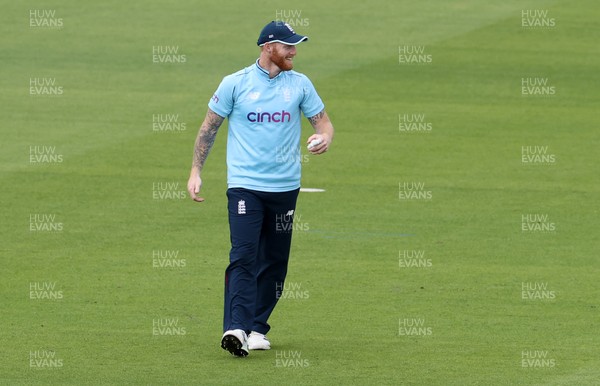 080721 - England v Pakistan - Royal London ODI - Ben Stokes of England celebrates after taking the final wicket