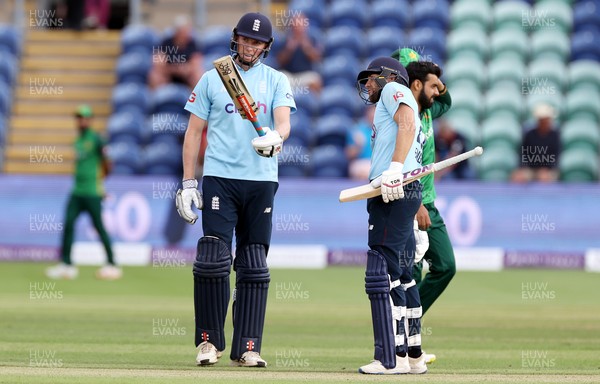 080721 - England v Pakistan - Royal London ODI - Zak Crawley acknowledges his 50 alongside Dawid Malan of England