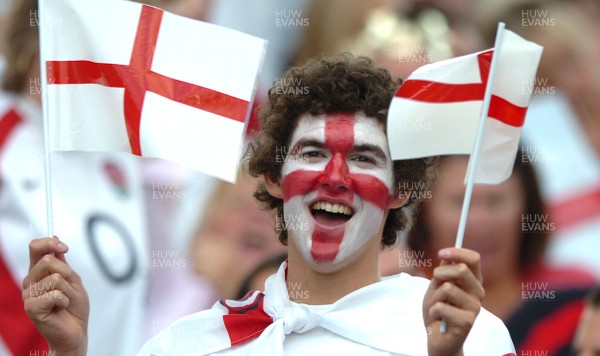 22.09.07 - England v Samoa - Rugby World Cup 2007 - An England Rugby fan 