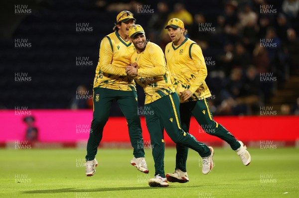 100925 - England v South Africa - 1st T20I - Donovan Ferreira of South Africa celebrates after catching the ball to dismiss Jacob Bethell