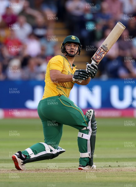 280722 - England v South Africa - IT20 - Reeza Hendricks of South Africa hits the ball for six runs