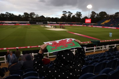 170926 - England v Sri Lanka - Men's Second International T20 - The rain falls at Sophia Gardens