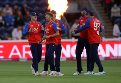 170926 - England v Sri Lanka - Men's Second International T20 - Aneurin Donald of England