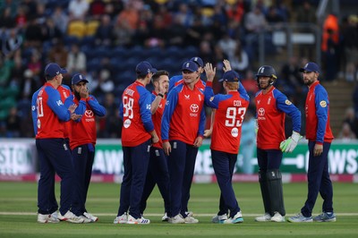 170926 - England v Sri Lanka - Men's Second International T20 - Aneurin Donald of England
