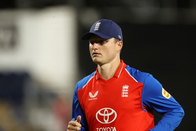 170926 - England v Sri Lanka - Men's Second International T20 - Aneurin Donald of England