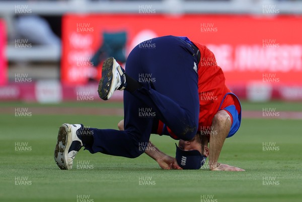 170926 - England v Sri Lanka - Men's Second International T20 - Jamie Overton of England