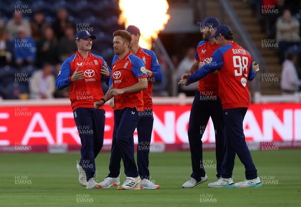 170926 - England v Sri Lanka - Men's Second International T20 - Aneurin Donald of England